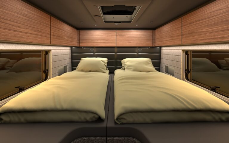 NIESMANN+BISCHOFF - Arto 84 - Rear bed with black wall